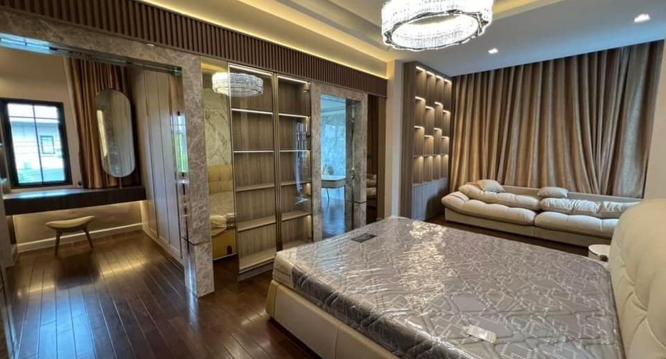 For rent 4 bedrooms house in Khan Na Yao, Bangkok