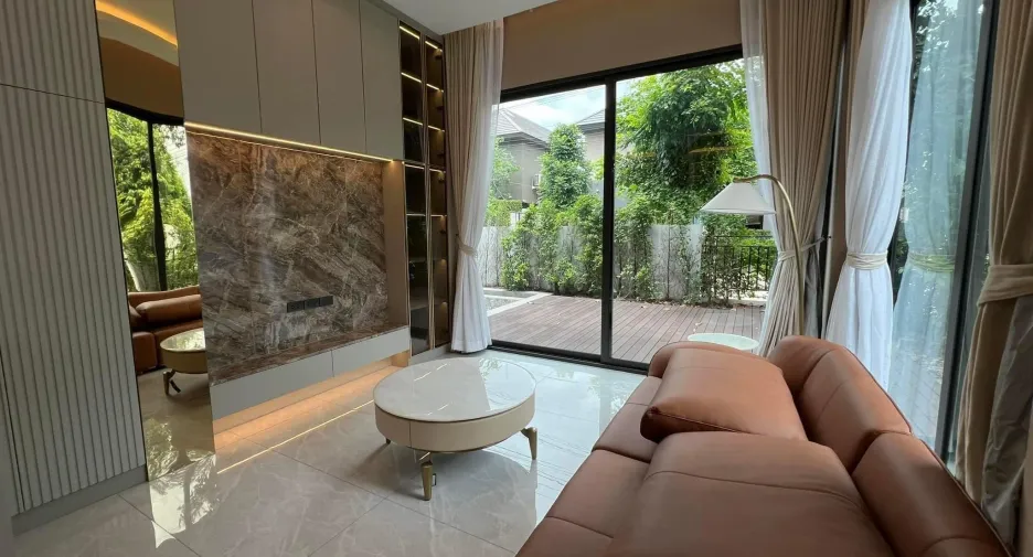 ให้เช่า 4 ห้องนอน บ้านเดี่ยว ใน คันนายาว, กรุงเทพฯ