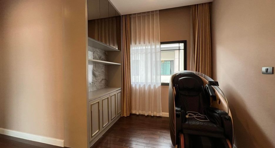 Casa en alquiler de 4 habitaciones en Khan Na Yao, Bangkok