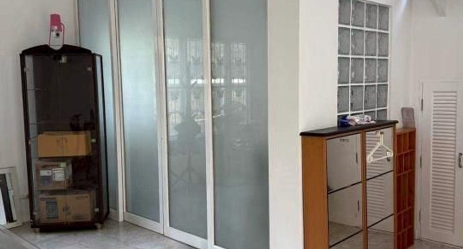 For sale 4 ベッドルーム house in Bang Khen, Bangkok