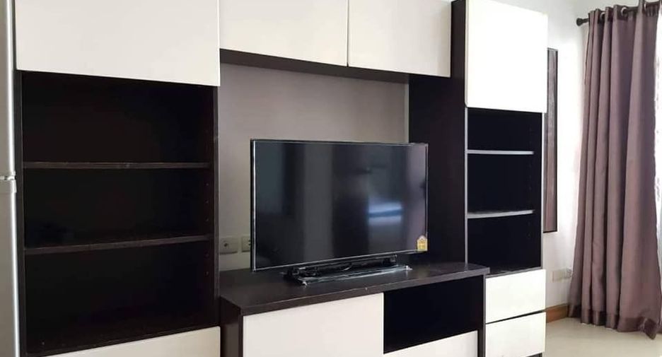 For rent 1 bed condo in Huai Khwang, Bangkok