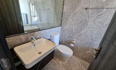 Wohnung zur Miete mit 2 Zimmer in Khlong Toei, Bangkok