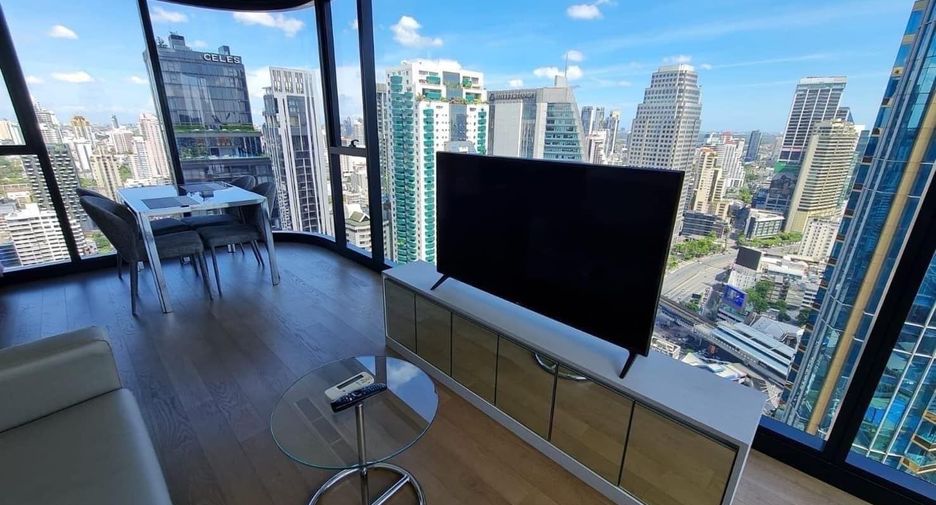 For rent 2 bedrooms condo in Khlong Toei, Bangkok