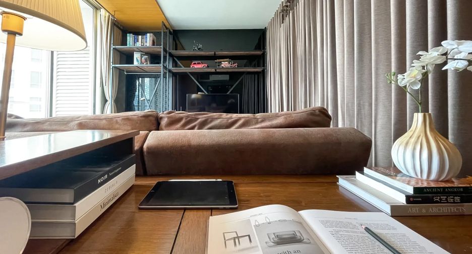 For rent 2 bedrooms condo in Sathon, Bangkok