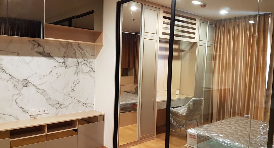 For rent 1 bed condo in Sathon, Bangkok
