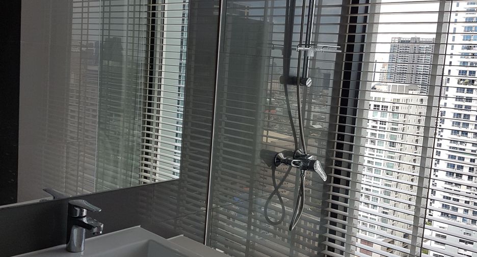 For rent 1 bed condo in Sathon, Bangkok