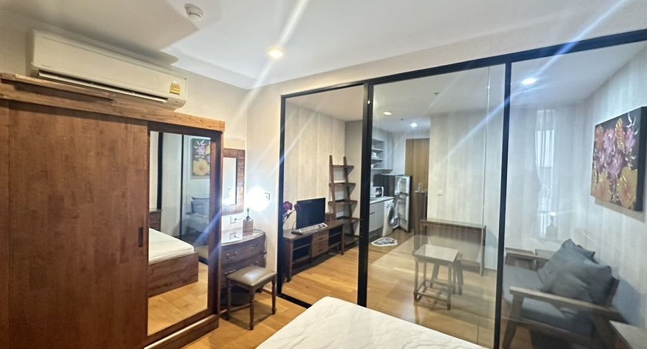 For rent 1 bed condo in Sathon, Bangkok