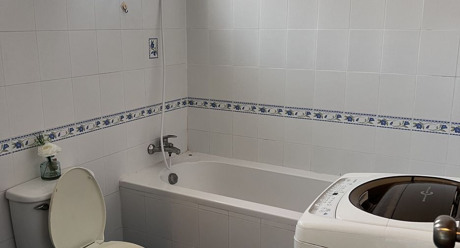 Apartamento en alquiler de 1 habitaciones en Watthana, Bangkok