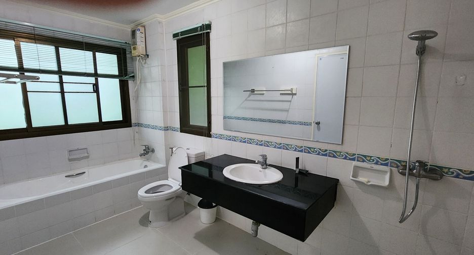 Casa en venta de 3 habitaciones en Phasi Charoen, Bangkok
