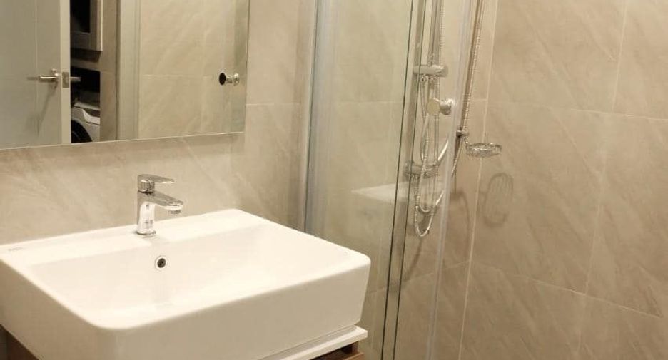For rent studio condo in Bang Rak, Bangkok