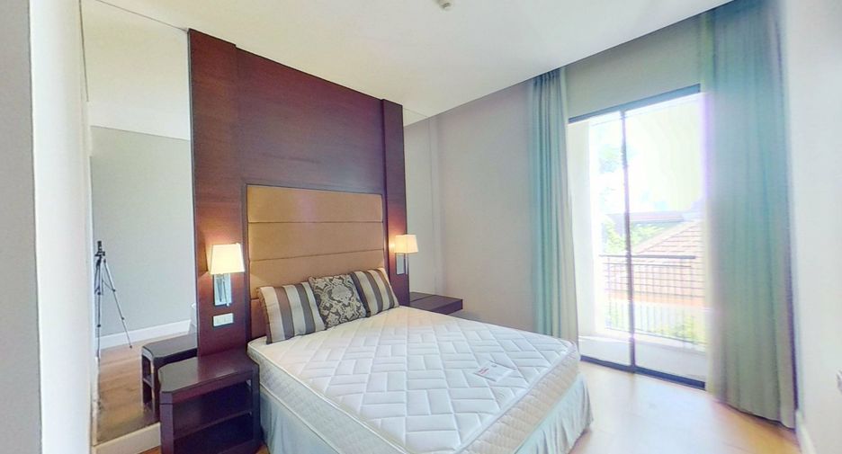 For rent 2 bedrooms condo in Watthana, Bangkok