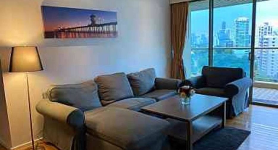 For rent 2 bedrooms condo in Khlong Toei, Bangkok