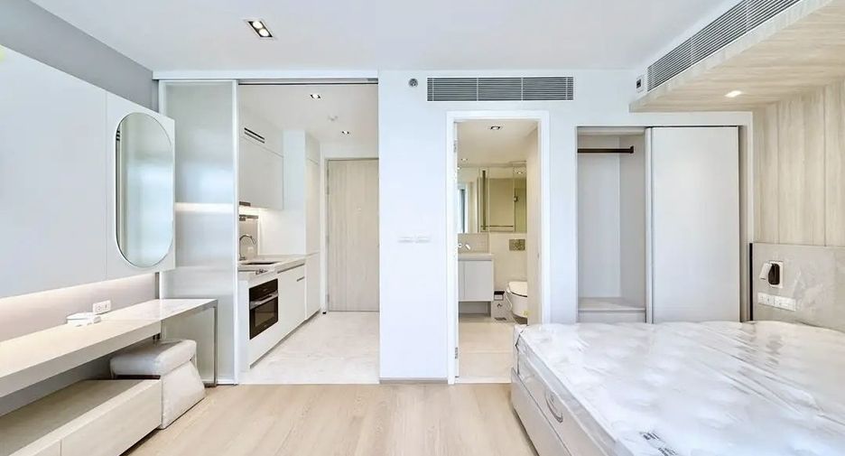 For rent studio condo in Watthana, Bangkok