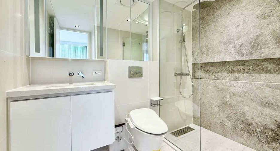 For rent studio condo in Watthana, Bangkok