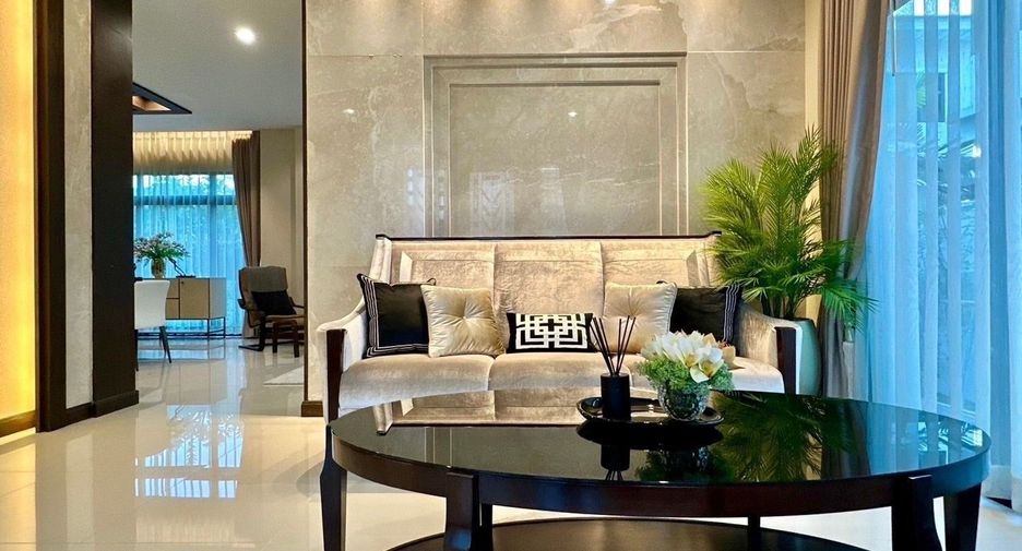 Haus zur Miete mit 4 Zimmer in Lat Krabang, Bangkok