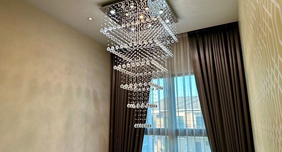 Haus zur Miete mit 4 Zimmer in Lat Krabang, Bangkok