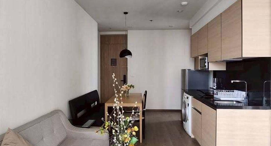 Wohnung zur Miete mit 2 Zimmer in Khlong Toei, Bangkok