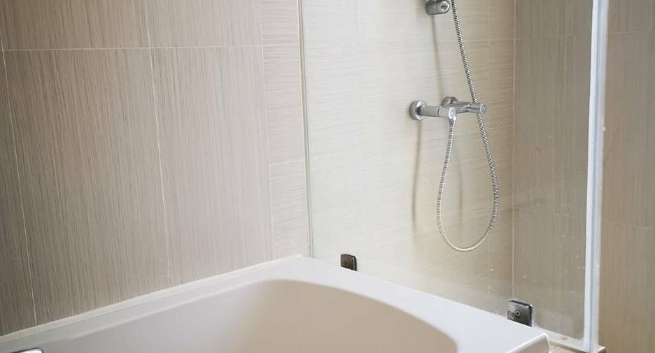 For sale and for rent 2 bedrooms condo in Khlong Toei, Bangkok