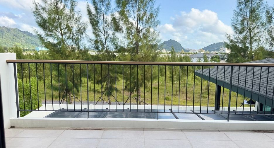 For rent 4 bedrooms villa in Mueang Phuket, Phuket