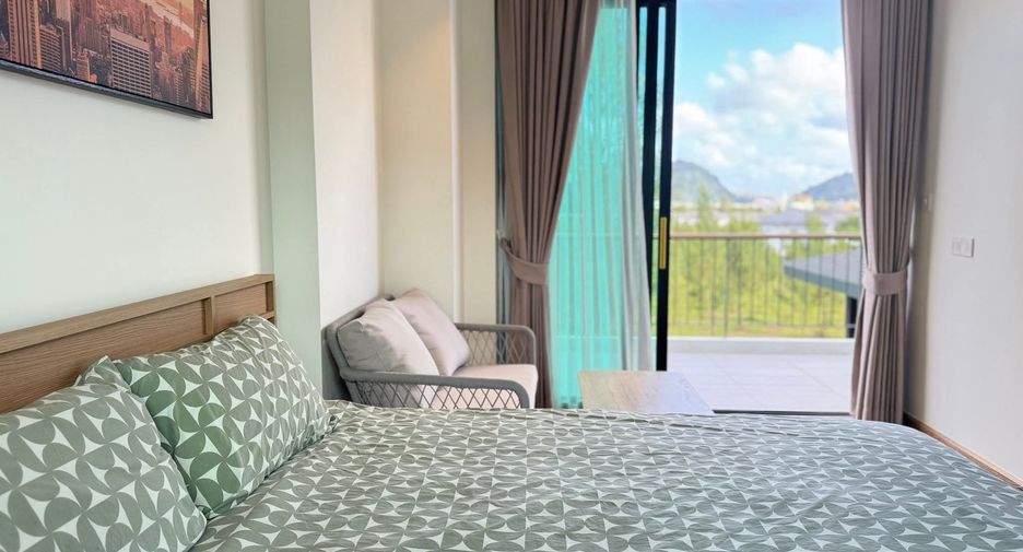For rent 4 bedrooms villa in Mueang Phuket, Phuket