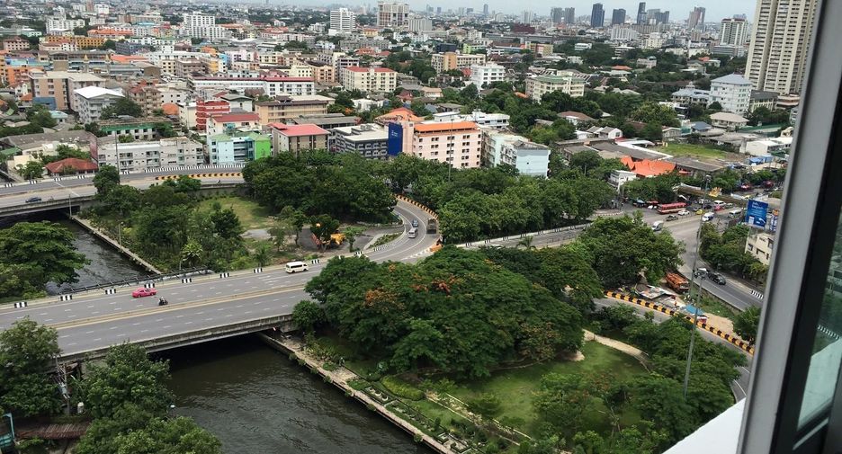 Wohnung zur Miete mit 2 Zimmer in Watthana, Bangkok