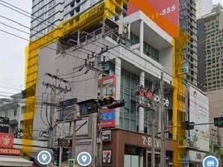 For sale 5 bedrooms retail Space in Watthana, Bangkok