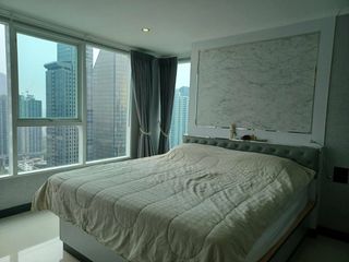 For sale 2 bedrooms condo in Watthana, Bangkok
