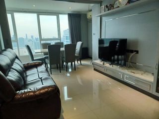 For sale 2 bedrooms condo in Watthana, Bangkok