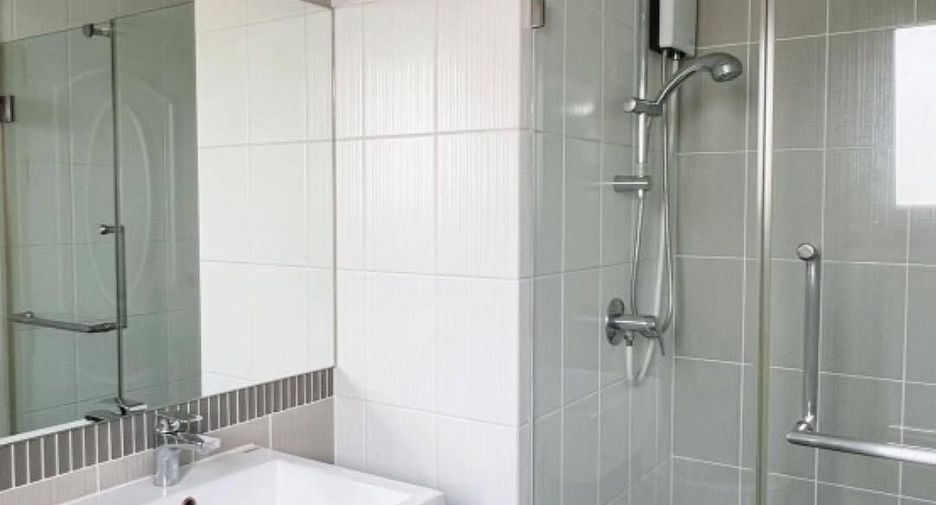 For rent 2 bedrooms condo in Bang Sue, Bangkok