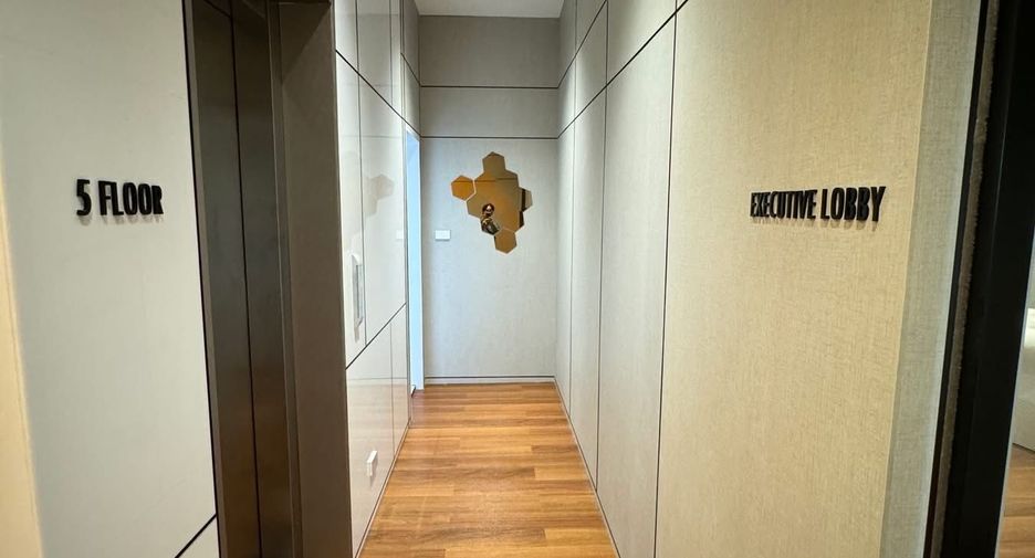 Casa adosada en venta y en alquiler de 12 habitaciones en Bang Phli, Samut Prakan