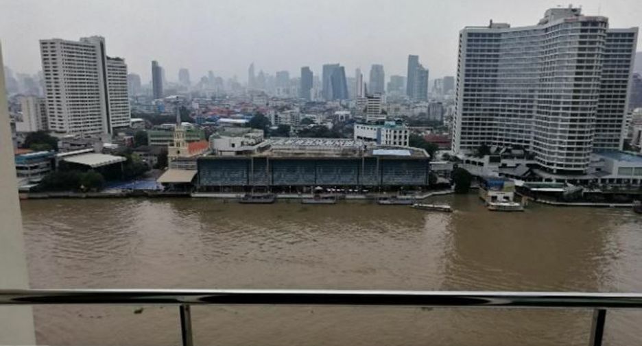 For rent 3 bedrooms condo in Bang Rak, Bangkok