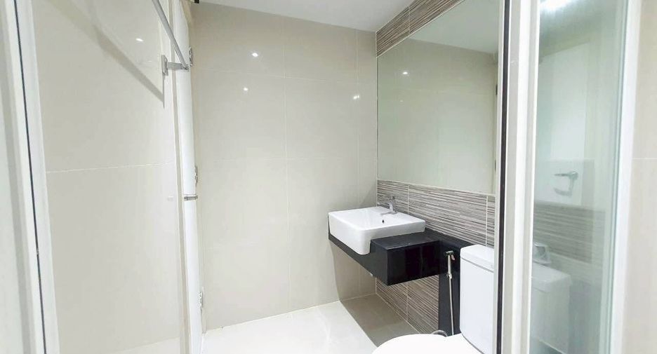For sale 1 bed condo in Lat Phrao, Bangkok