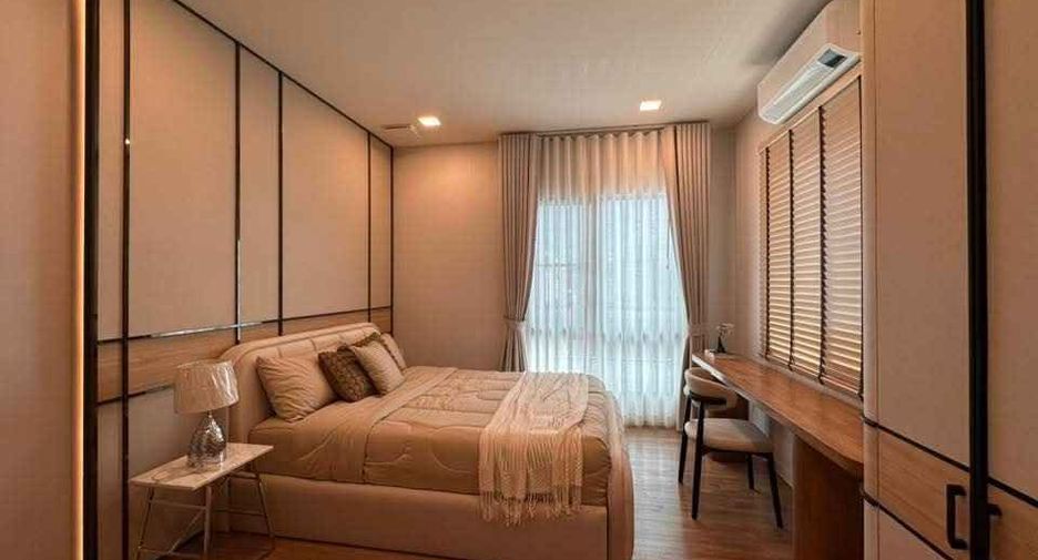 Casa en alquiler de 4 habitaciones en Bang Phli, Samut Prakan