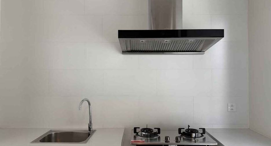 Casa en alquiler de 4 habitaciones en Bang Phli, Samut Prakan