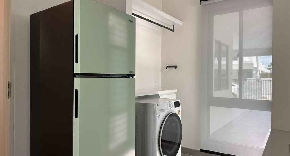 Casa en alquiler de 4 habitaciones en Bang Phli, Samut Prakan