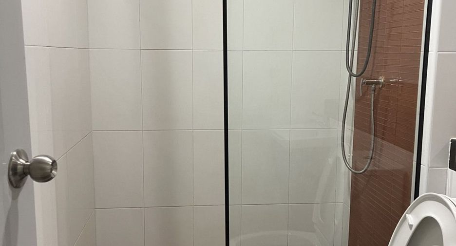 For sale studio condo in Bang Na, Bangkok