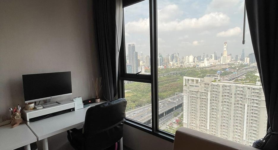 For sale 1 bed condo in Huai Khwang, Bangkok
