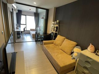Продажа 1 кровать кондо в Хуаи Кхщанг, Бангкок
