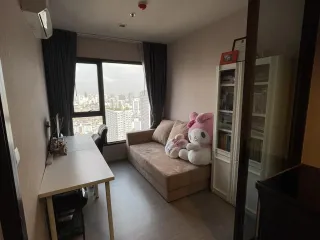 Продажа 1 кровать кондо в Хуаи Кхщанг, Бангкок