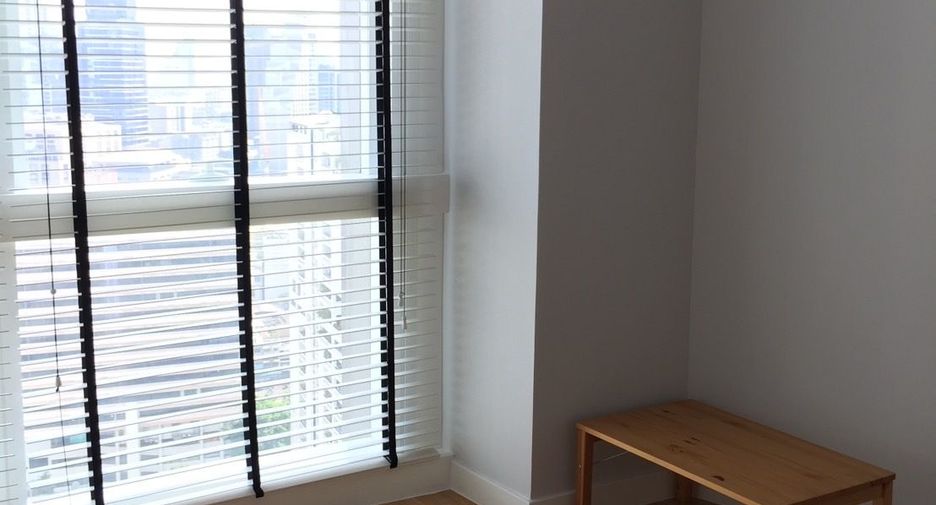 Condo en alquiler de 2 habitaciones en Khlong Toei, Bangkok