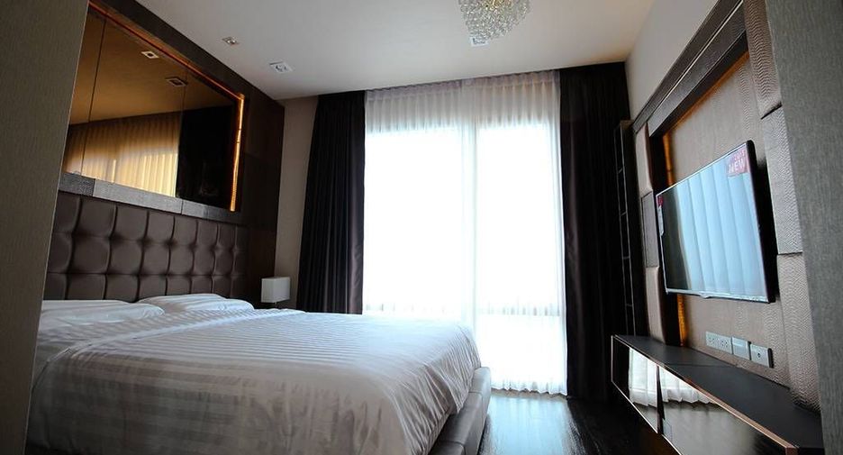 For rent 1 bed condo in Yan Nawa, Bangkok