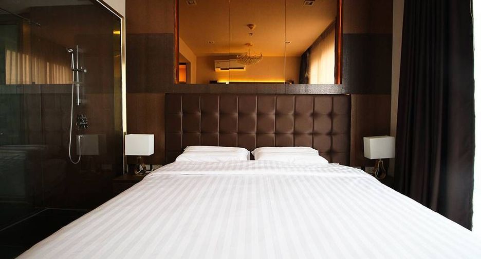 For rent 1 bed condo in Yan Nawa, Bangkok