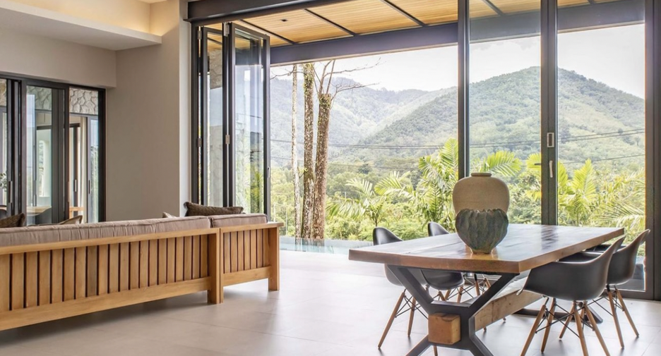For sale 3 bedrooms villa in Thalang, Phuket
