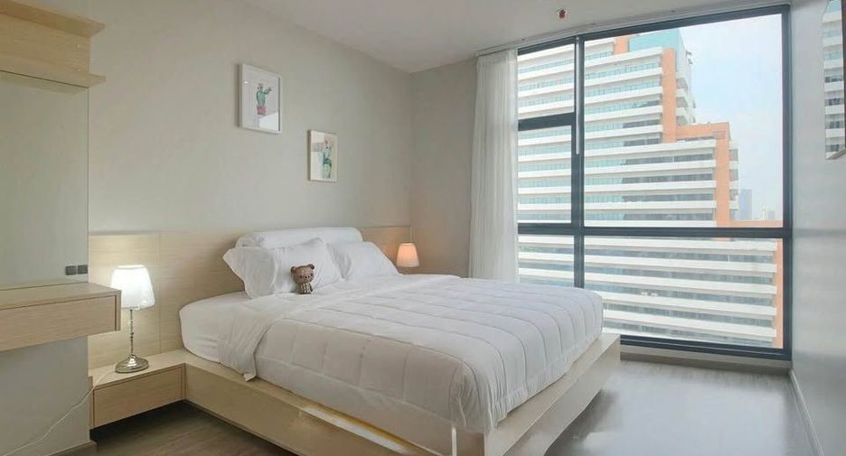 For sale 2 ベッドルーム condo in Watthana, Bangkok