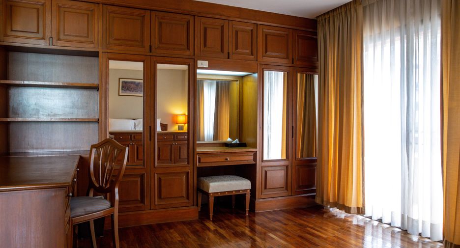 For rent 1 bed condo in Sathon, Bangkok