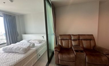 À vendre et à louer 2 chambres condo à Chatuchak, Bangkok