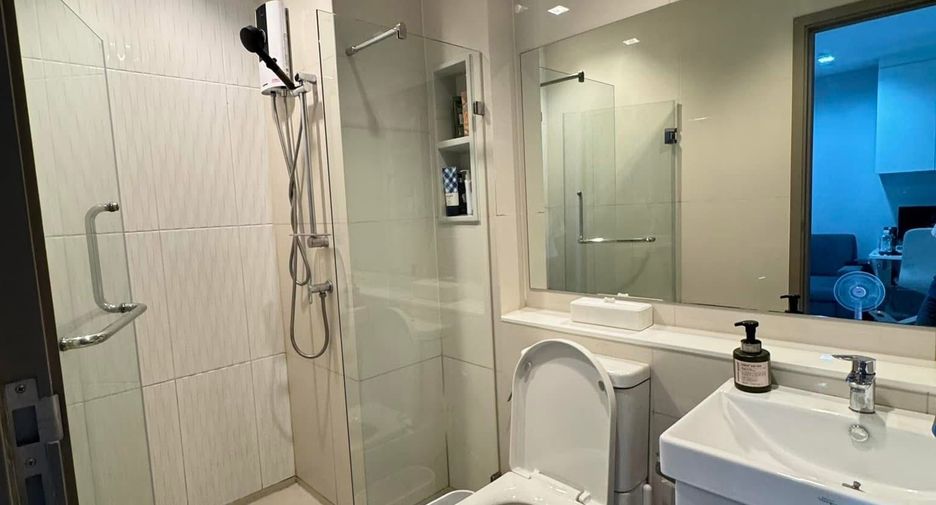 For rent 1 bed condo in Huai Khwang, Bangkok