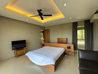 Villa en venta de 4 habitaciones en Mueang Phuket, Phuket