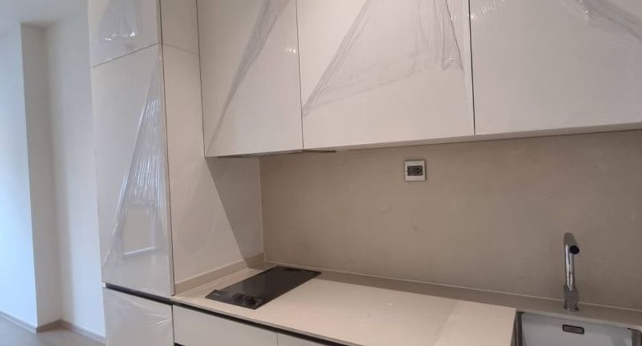 À vendre 1 chambre condo à Khlong Toei, Bangkok