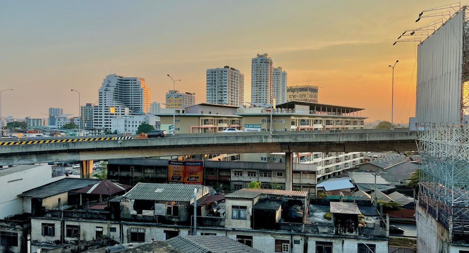 For sale 1 bed condo in Bang Kho Laem, Bangkok